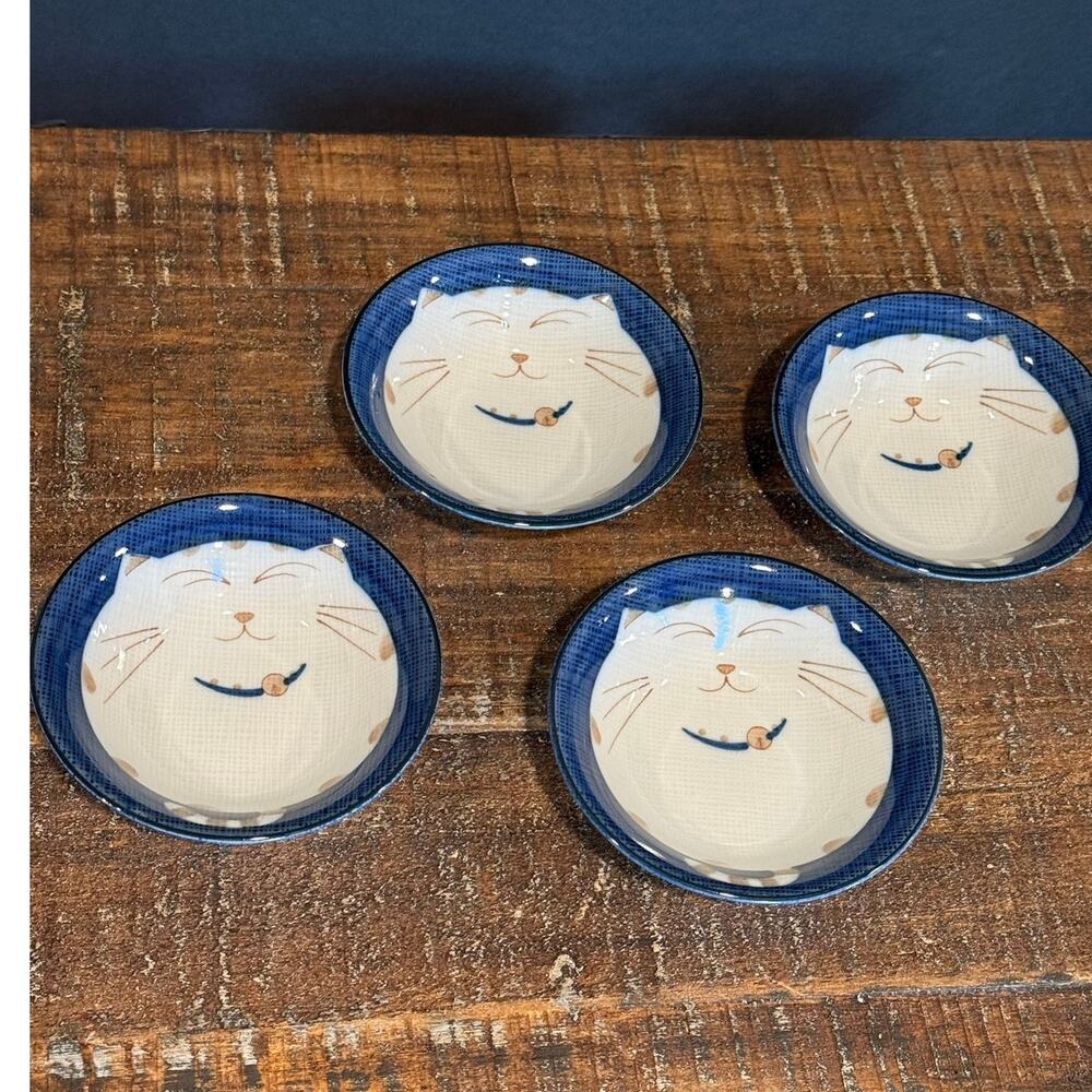Japanese Maneki‎ Neko Ceramic Cat Plates Lucky Smiling Cat Dessert Sauce Dishes